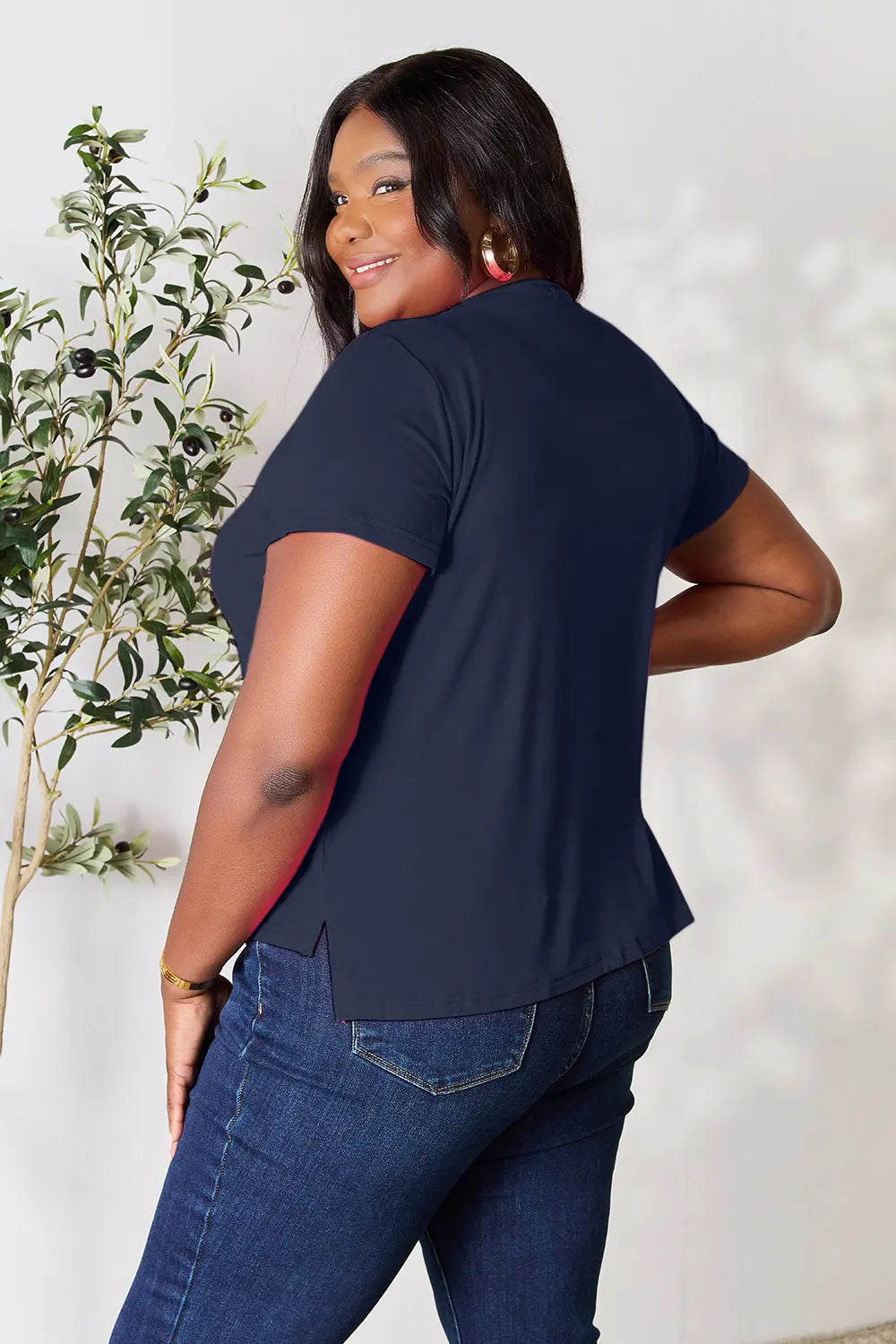 Basic Bae Full Size Round Neck Short Sleeve T-Shirt.