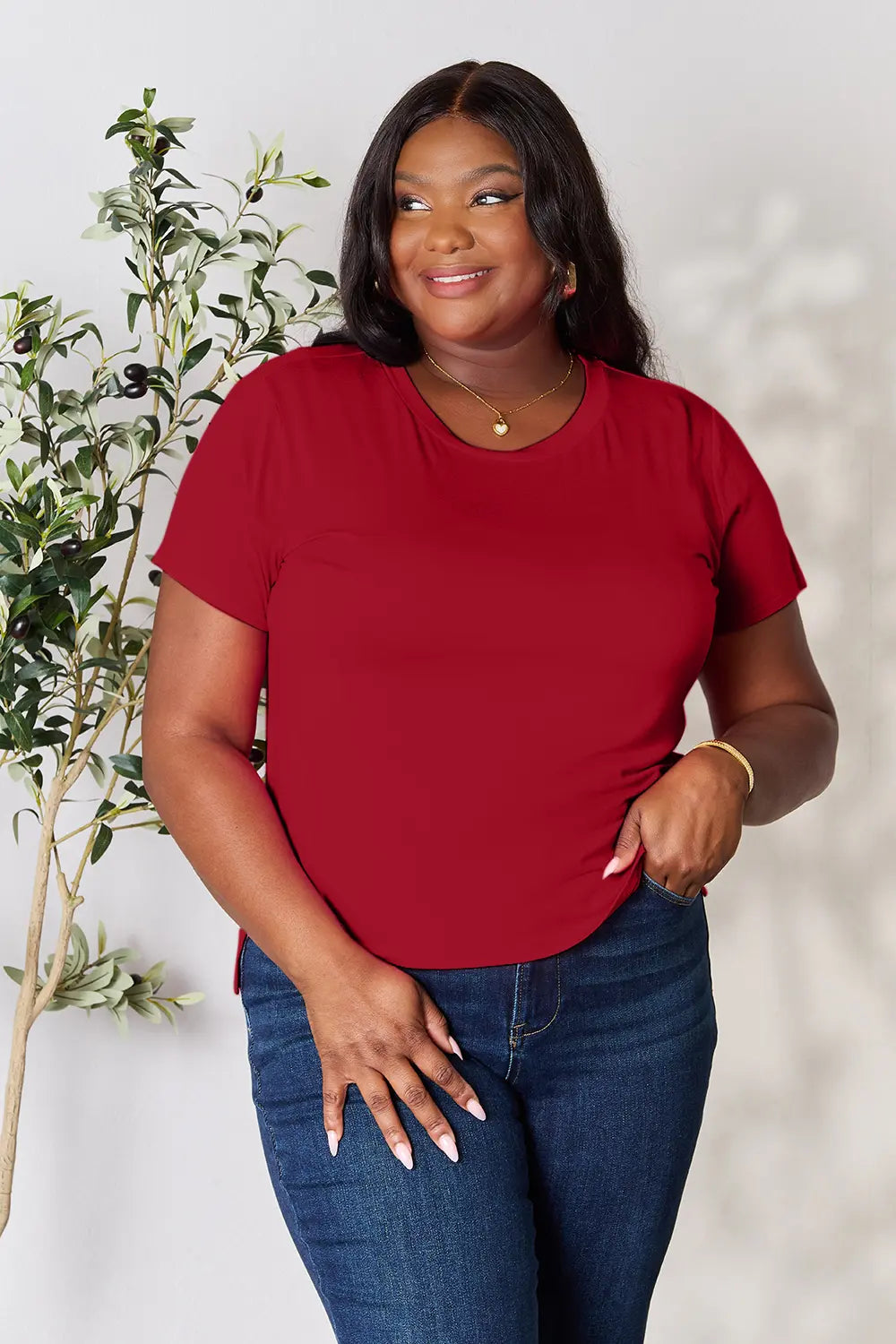 Basic Bae Full Size Round Neck Short Sleeve T-Shirt.